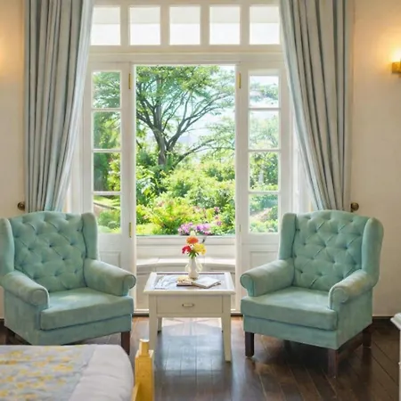 Pine Retreat - A Premium Heritage Property-3