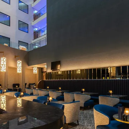 Crowne Plaza London Heathrow T4 By Ihg-2