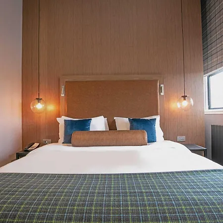 Sandman Signature Aberdeen Hotel & Spa-2