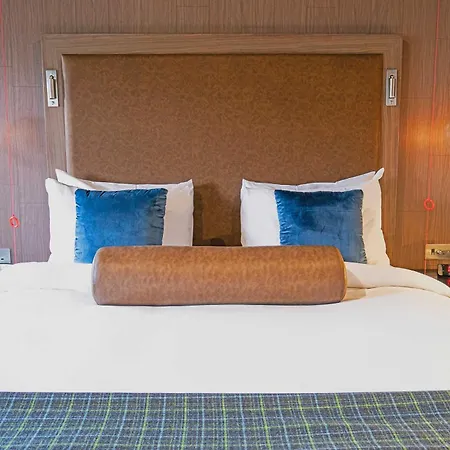 Sandman Signature Aberdeen Hotel & Spa-2