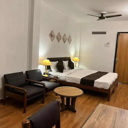 Hotel Kartik-2
