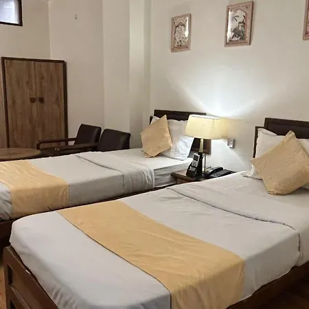Hotel Kartik-3