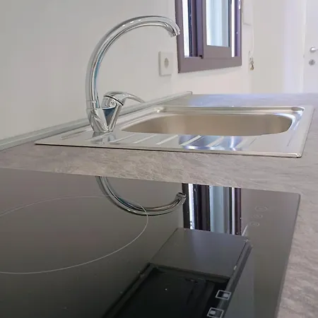 White Asses Rooms And Apartment-3