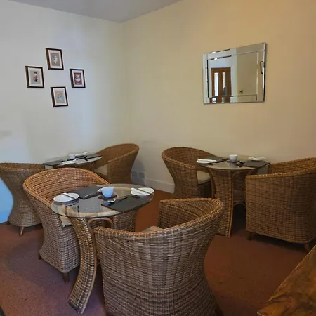 Beeches Guest House-3