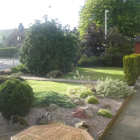 Beeches Guest House-2