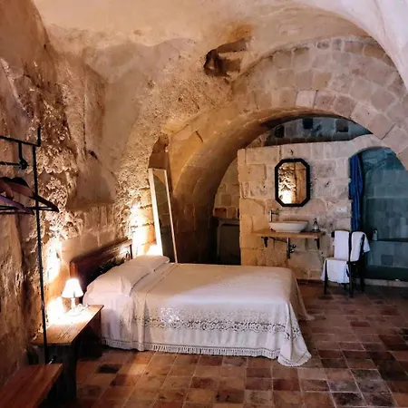 Cave Rooms Sassi-2