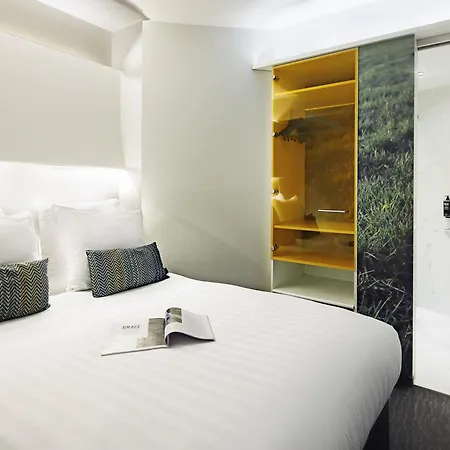 Ibis Styles Amsterdam Central Station-2