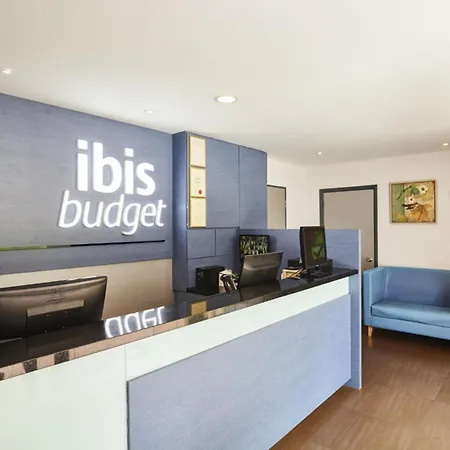 Ibis Budget Singapore Sapphire-3