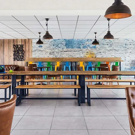 Ibis Styles Hyères Rooftop&Spa-2