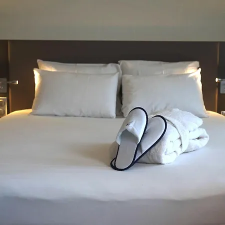 Novotel Suites Lille Europe-3