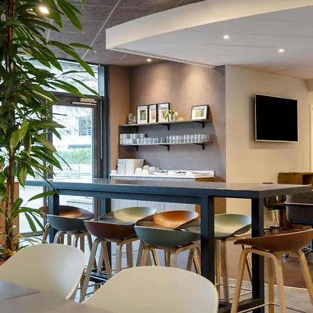 Novotel Suites Nancy Centre-3