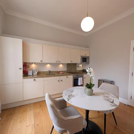 Crawford House - Scholarlee Living Apartments-2