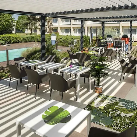Novotel Chartres-2