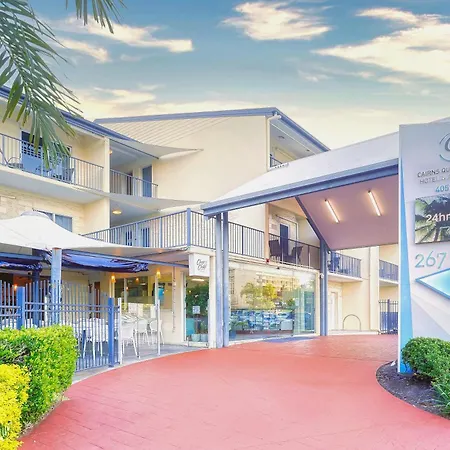 Cairns Queenslander Hotel & Apartments-3