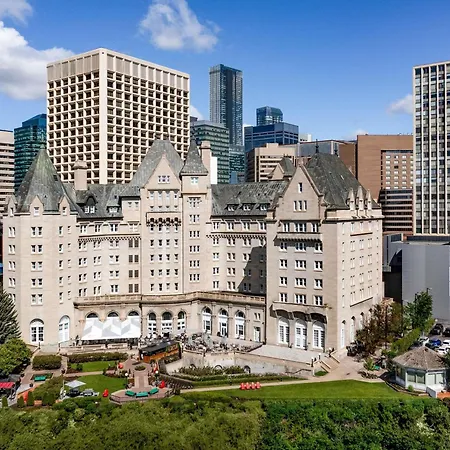 Fairmont Hotel Macdonald-3