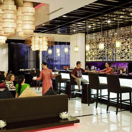 Novotel Ha Long Bay Hotel-3