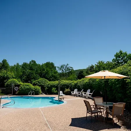 Fireside Inn & Suites Gilford-3