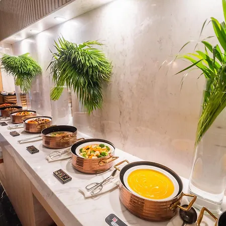 A&Em Saigon Hotel-3
