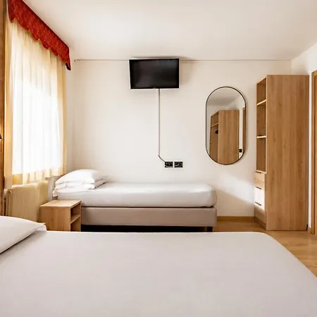 Hotel Italo-3