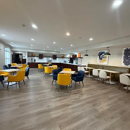 Comfort Inn & Suites Concord - Kannapolis-2