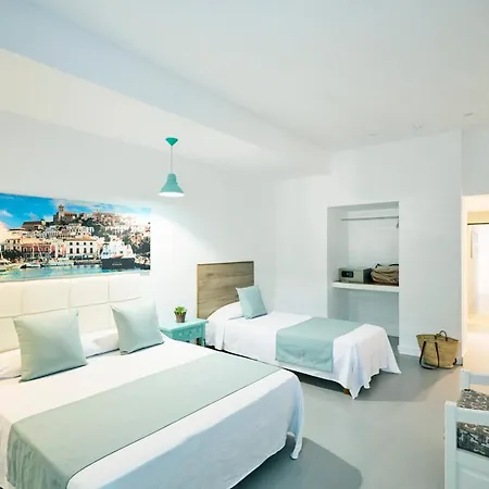 Hostal Sunset Ibiza-3