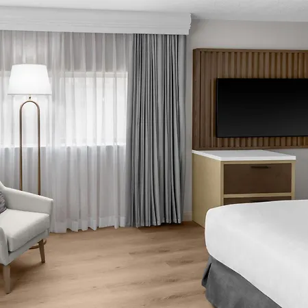 Doubletree By Hilton Hotel South Bend-3