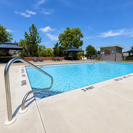 Ramada By Wyndham 1000 Islands Gananoque-3