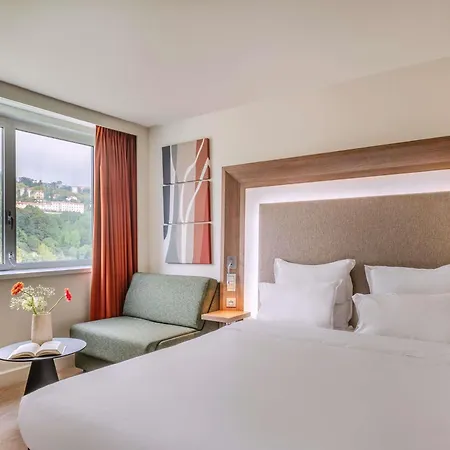 Novotel Lyon Confluence-3