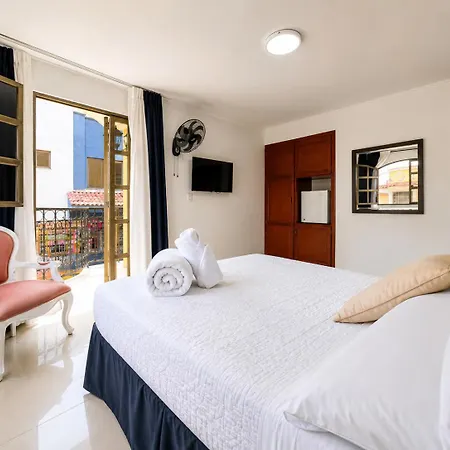 Hotel Suite Santa Rosa-2