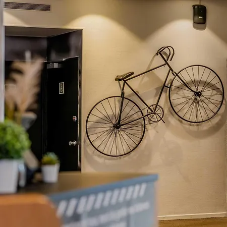 ibis Lille Roubaix Centre Grand-Place-3