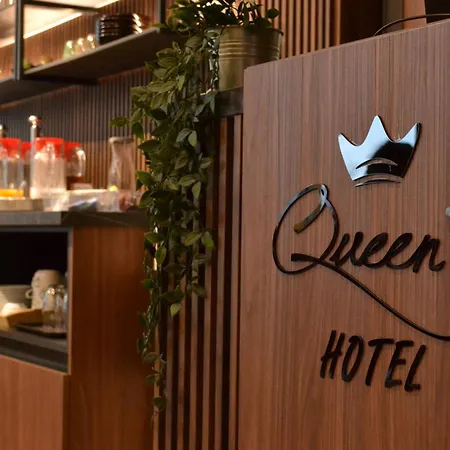 Queen'S Hotel - Zebra Centre-2