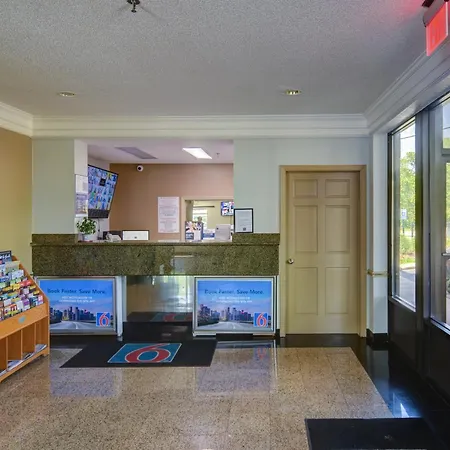 Motel 6-Libertyville, Il-2