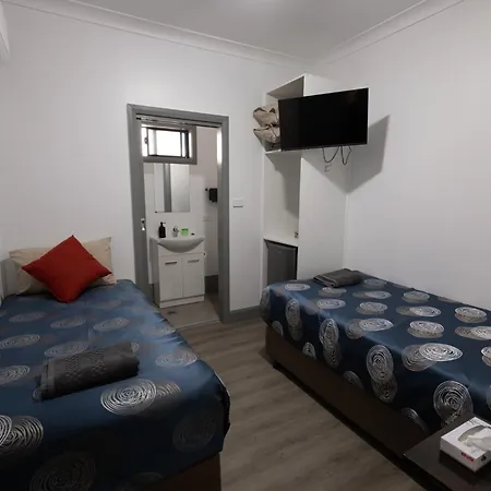 Broken Hill Tourist Lodge-2