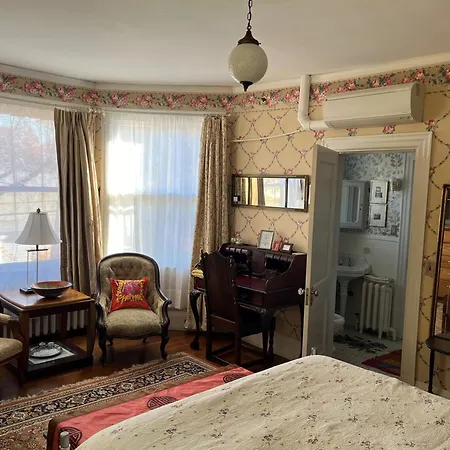 Munroe Inn Boutique Hotel-2