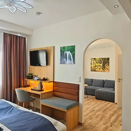 Wellness Hotel Garni Krone-2