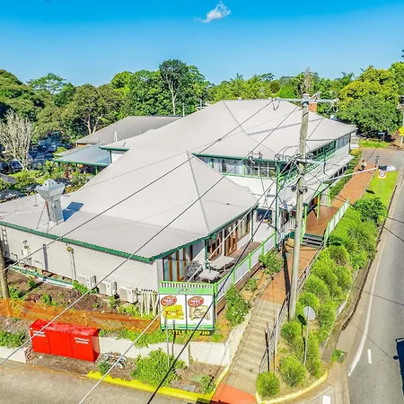 Maleny Hotel-3