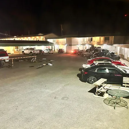 Caravan Motel-2