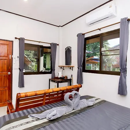 Khao Sok Jungle Huts Resort-2
