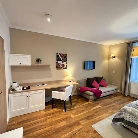 Erhardt Superior Rooms-3