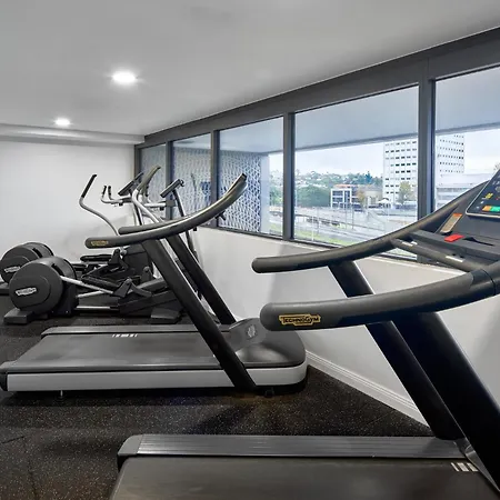 Meriton Suites North Sydney-2