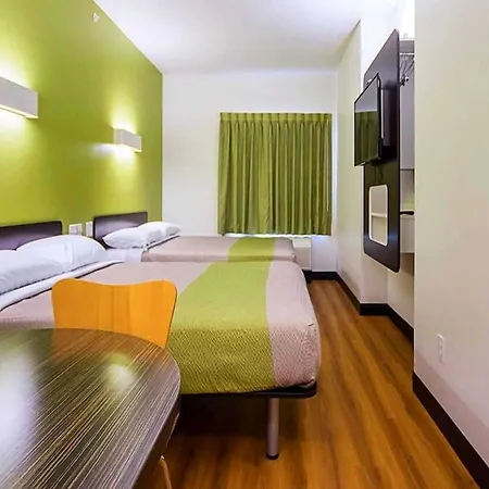 Days Inn By Wyndham South Bend/Notre Dame-2
