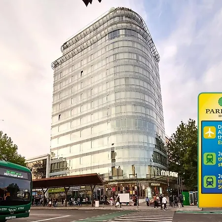 Parkside Hotel & Apartments-3