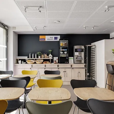 Montempô Apparthôtel Paris-Vélizy-3