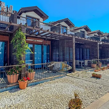 Aydos Hotels & Breeze Restaurant-3