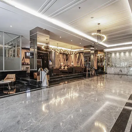 Golden Tulip Essential Makassar-2