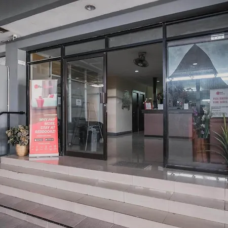 RedDoorz near ITC Cempaka Mas-3