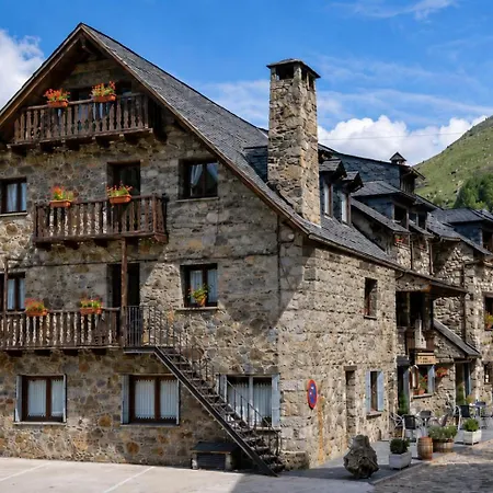 Hostal Rural Sant Climent - Habitacions I Apartaments-2