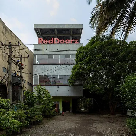 RedDoorz Plus near Jalan Baru Bogor-3