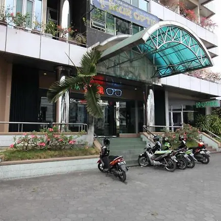 Akur Hotel Malioboro Mitra Reddoorz-2