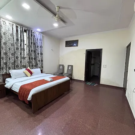 Hotel Marigold-3